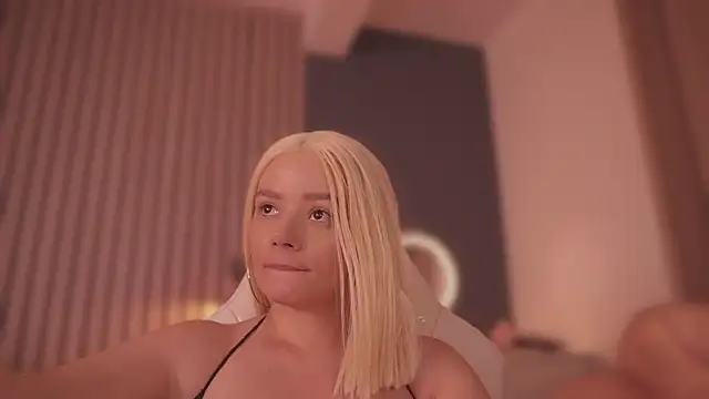 bella_adams_ live
