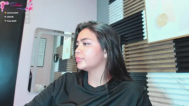 KimDevinne live