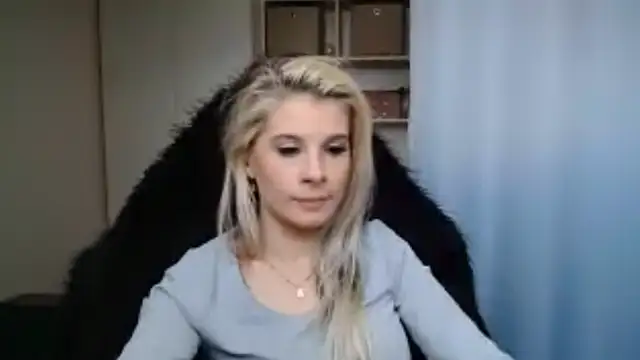 KristineGlow live