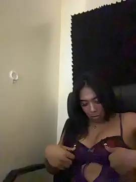 hugecock_tamira live