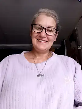 irinamaux live