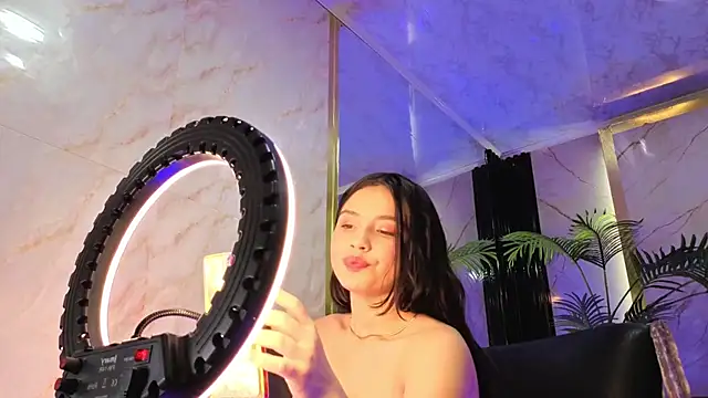 VictoriaKyros live