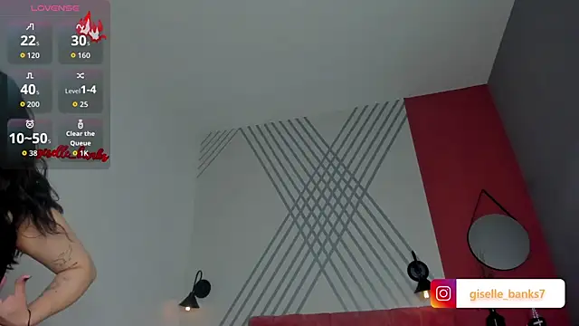 Giselle_Banks_ live