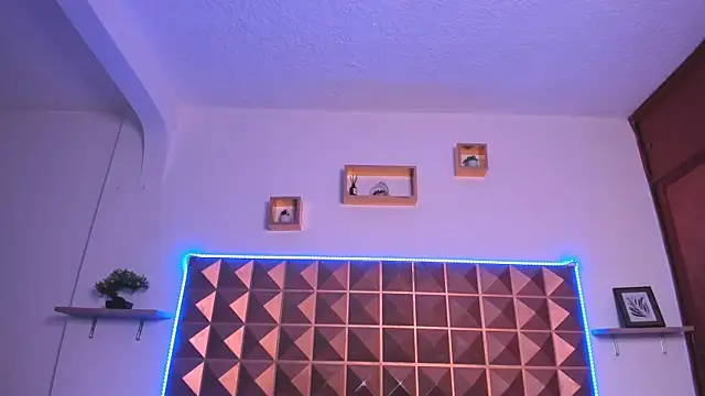 Naughty_Kat_ live