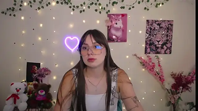 Amanda_Bright_ live