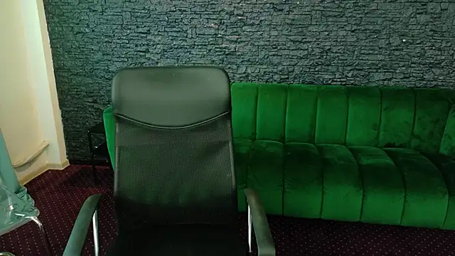 CassyFoxyy live