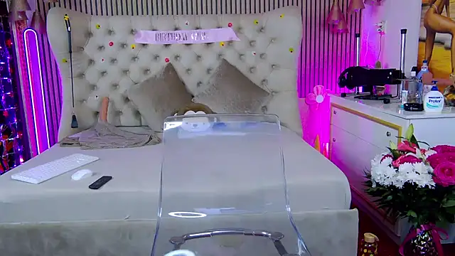 PlayfulShow live