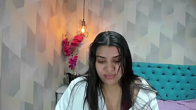 LindaBreeS live