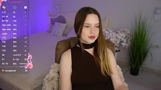 Milana_Moons live