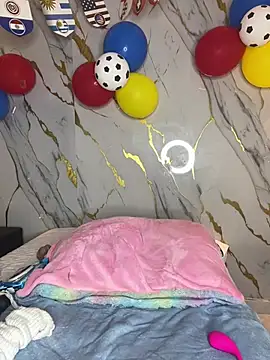 Tinakitten live