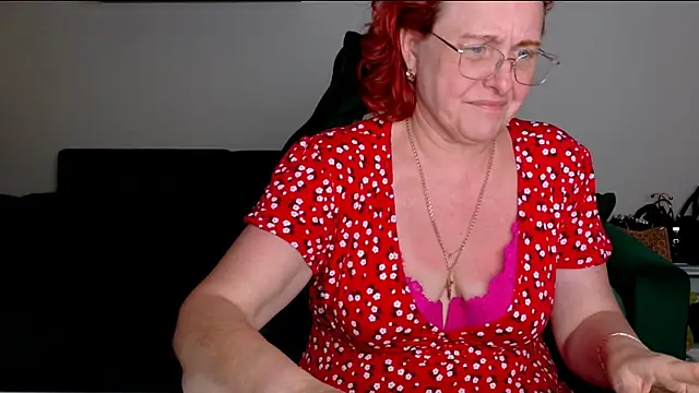 JoannaAndNeighbour live