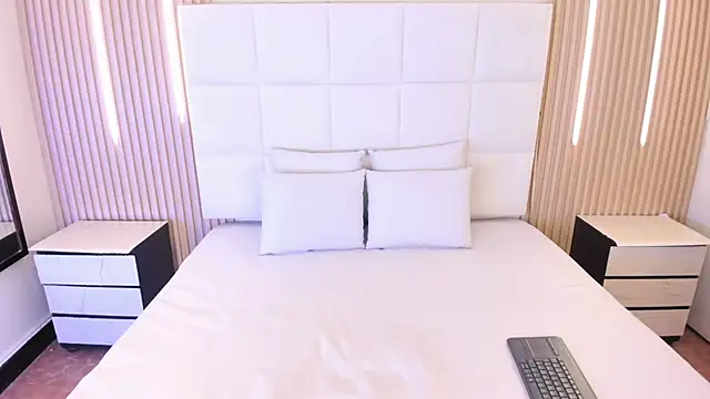kaitlyn_brown_ live