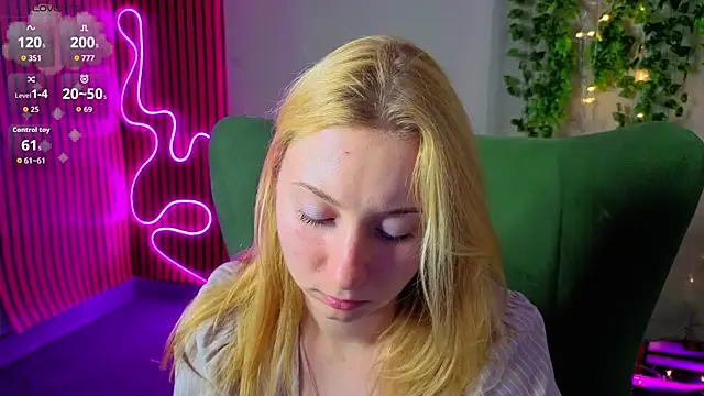 RosalieHandley live