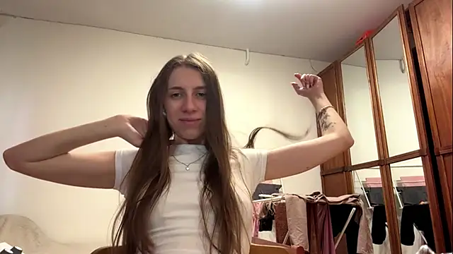 KathlineSutherlin live