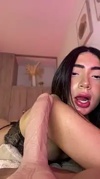 Mia_222 live