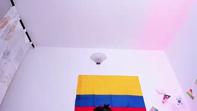 MiaFoox__ live