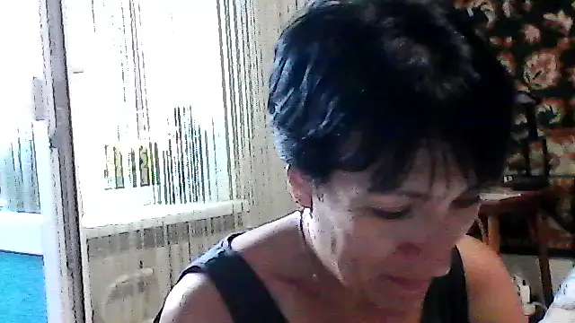 SunnyAmorre live