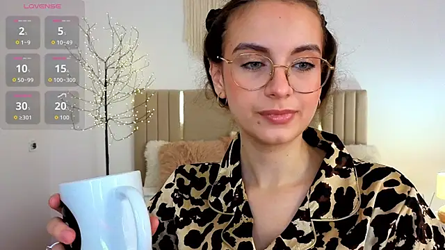 Real_cutie1 live