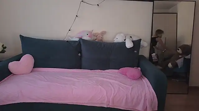 Viki_Charm live