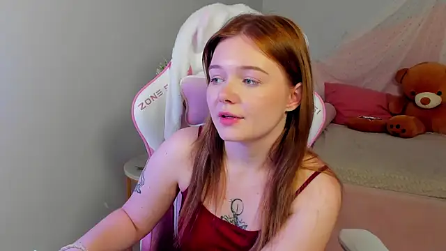 ElinaVale live