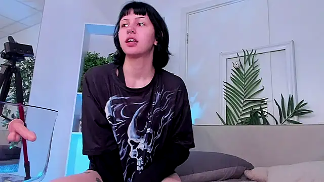 Ashley_Alt live