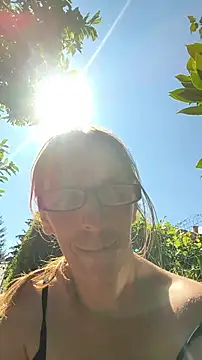 Dettybitch40 live