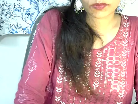 Neha_Sharma2 live