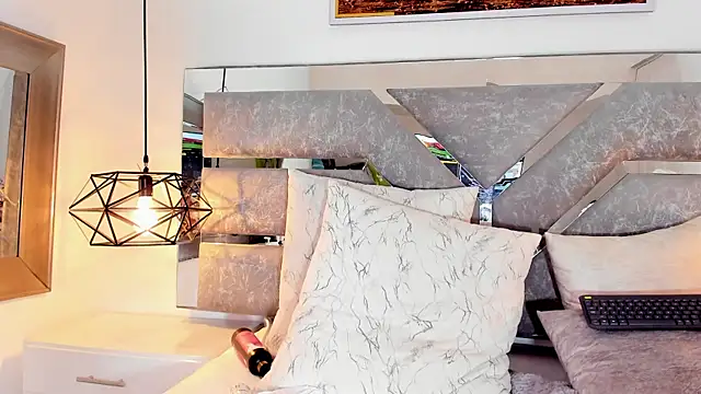 Slut_Milf_ live