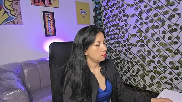 Megaan_Collins live