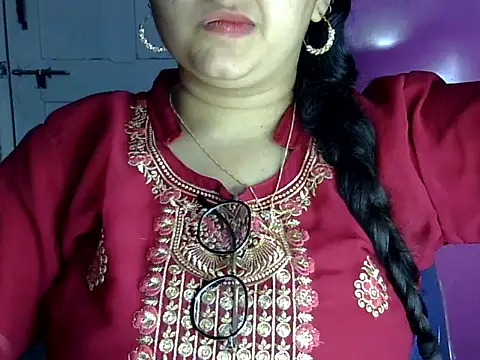 Cute_Aliyaa live