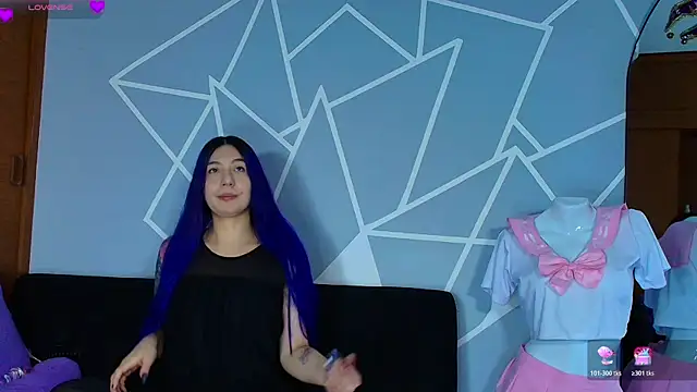 karlamoon23 live