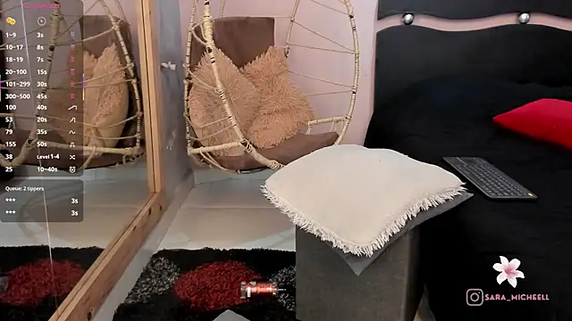 Sara__Michell live