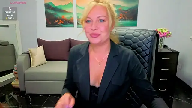 Mira_Whites live