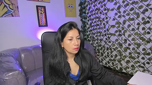 Megaan_Collins live