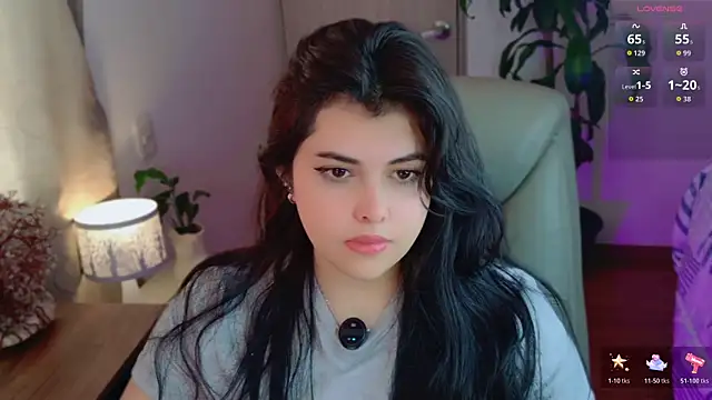Nannicutee live