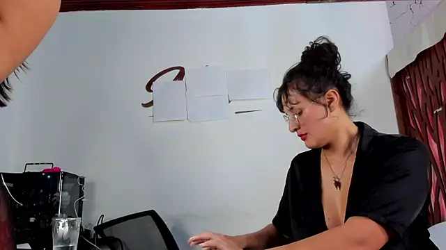 DannaaLovs live