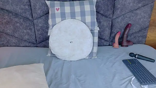 AnnieRouse__ live