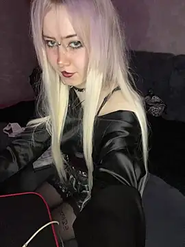 Sindy_Lou live