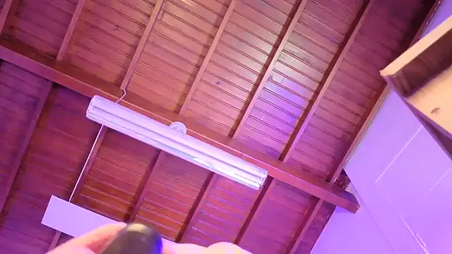 pocahontamoon live