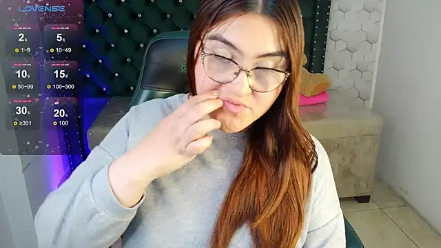 conniejames_m live