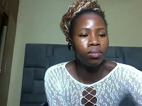 Cuteebony16 live
