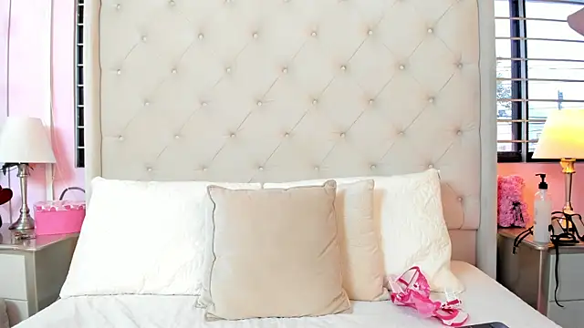 scarlett_leblanc_ live