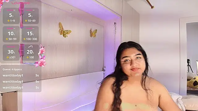LilyWhitney live