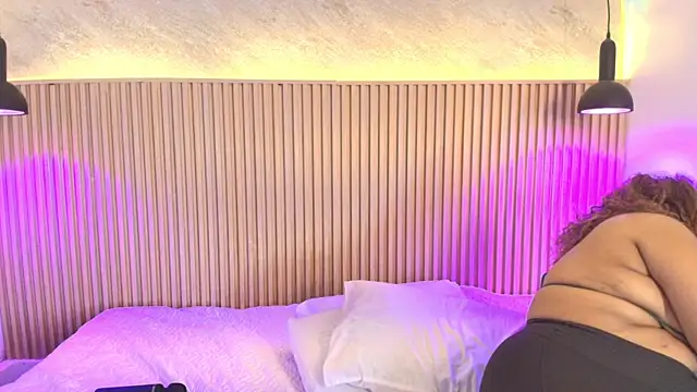 Your_big_ebony_goddness live