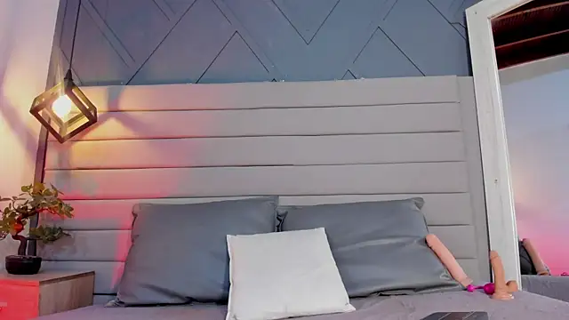 Miia_ferrarii live