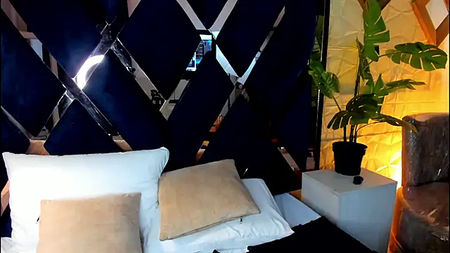 Valery_Brand live