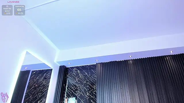 charlottewhitte live