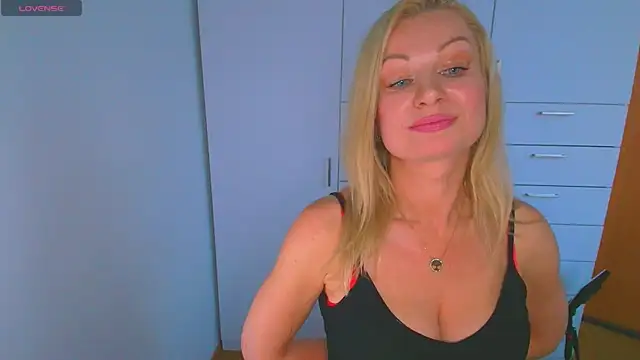 Sweet_Eira live