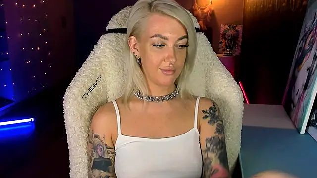 tykioty_Miley profile
