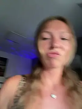 BunnyDiamond1 live